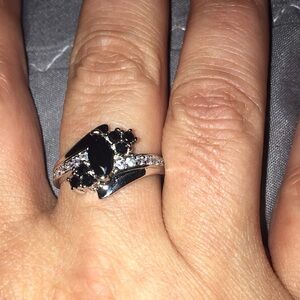 925 sterling silver ring with Australian crystal